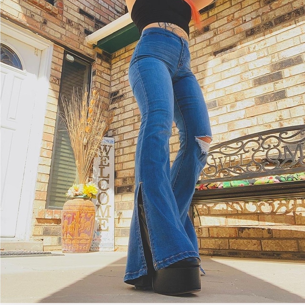 Flare high waisted jeans